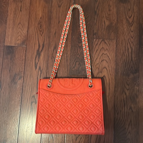 Tory Burch women’s cross body. (Made with fabric) - Picture 2 of 4